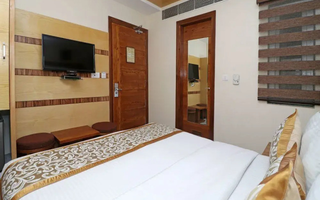 OYO 13653 Hotel Hari Piorko Grand