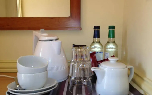 The Olde Windmill Inn