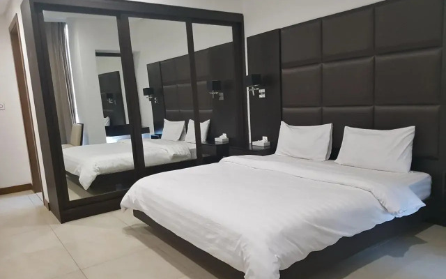 Pearl Suites