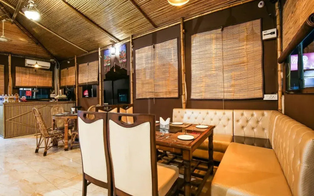 Oyo 47577 Hotel Goldenland