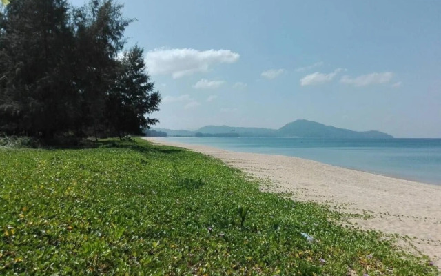 Maikhao Beach Guest House