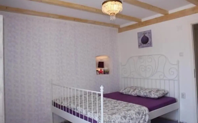 Guest House Gugily