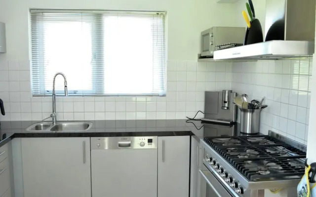 Sunlit Villa with Sauna in Nes