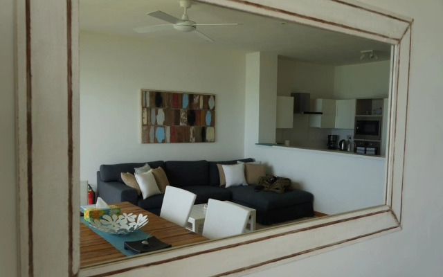 Villasun Seafront Apartment at Cap Ouest