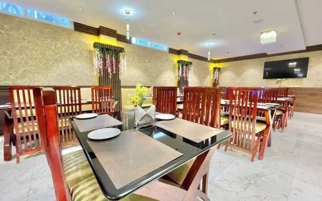Ambika Palace - Puri near Sea Beach