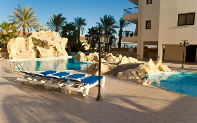 Beautiful 2-bed Apartment in Oroklini