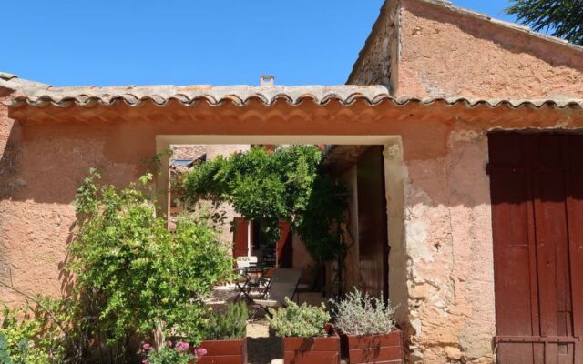 Le Puits Du Geai 32740