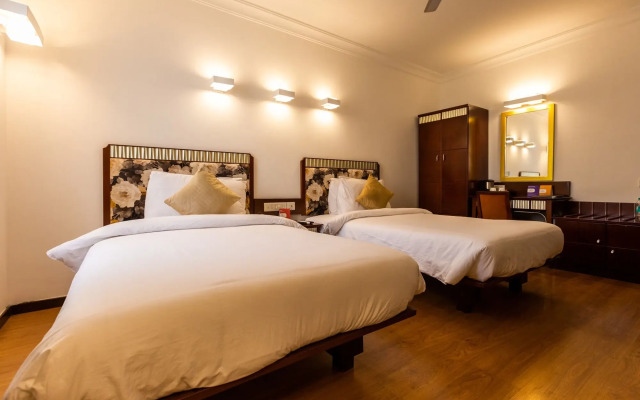 3 by OYO - Nami Residency