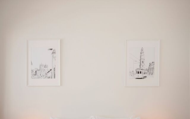 Liiiving - Downtown Balcony Apartment