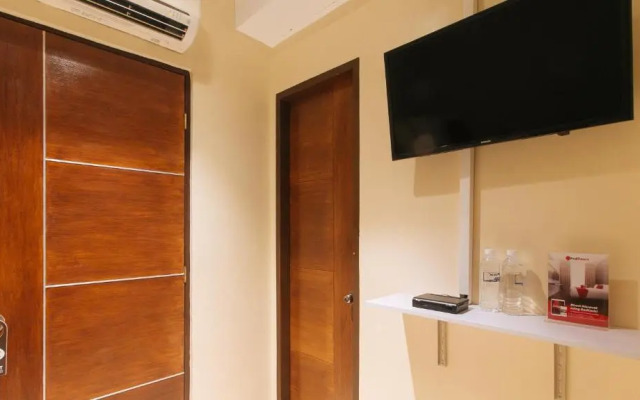 RedDooorz @ Laiya Vivo Hotel Batangas