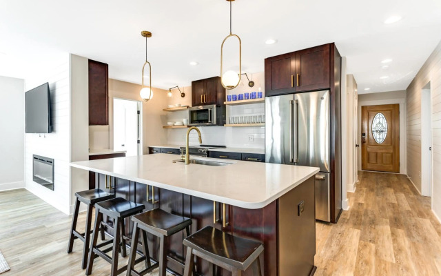 Family Tides by Sea Scape Properties