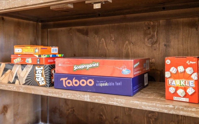 Scottsdale Dreyfus 5 Bedroom Home by RedAwning