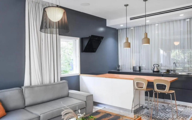 Architect Luxurious 2BR in Ruppin street by HolyGuest