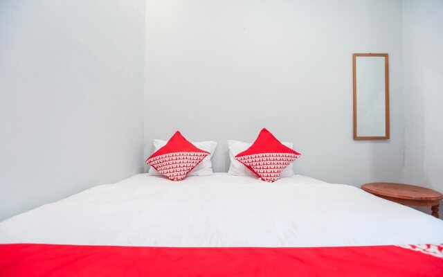 OYO 135 Menteng Guest House
