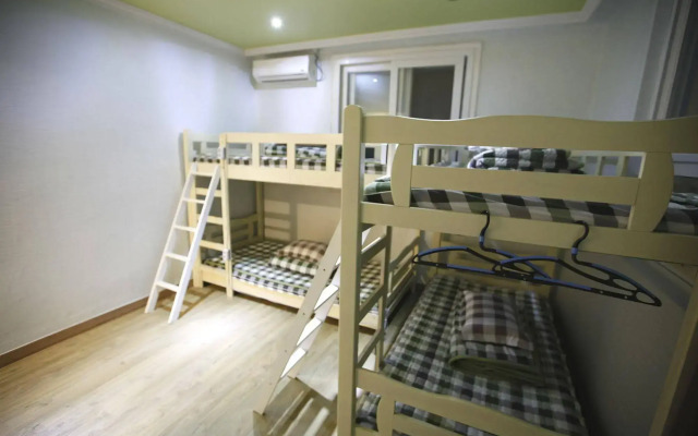 Bluefish Guesthouse - Hostel