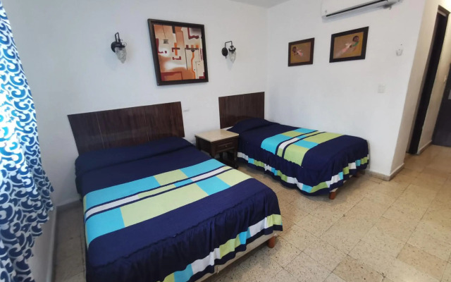 Las Dalias Inn