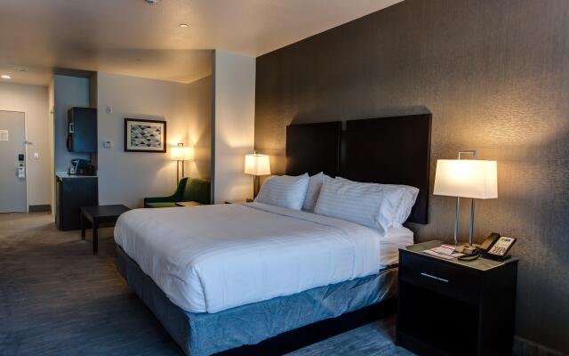 Holiday Inn Express & Suites Gatesville - N. Ft Hood, an IHG Hotel