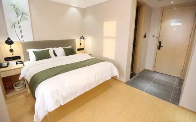 GreenTree Inn Express Linyi Tangtou Hot Spring Guantang Street