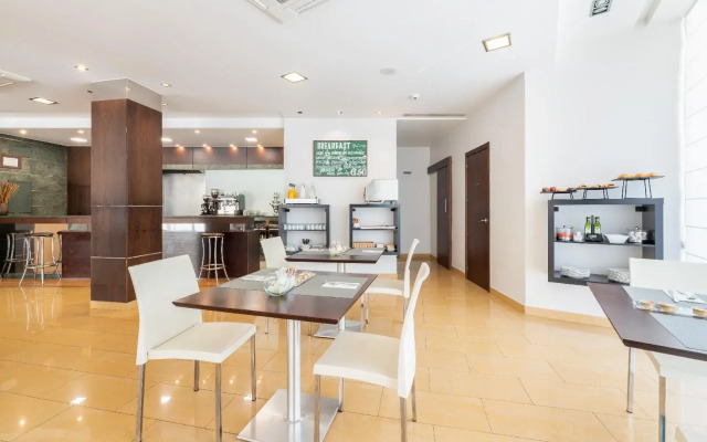 Hotel Exe Puerta de San Pedro