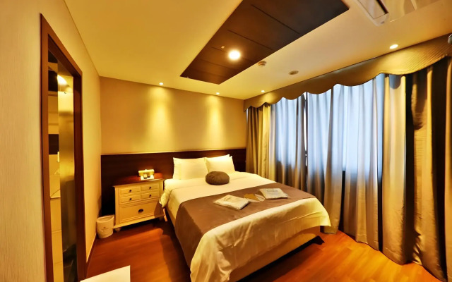 Cheongju The Mark Hotel