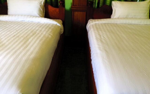 Surasack Hotel