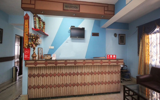 OYO 141 Vanjula Residency