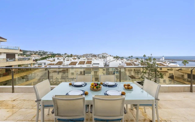 2218-Duplex first line beach with sea view