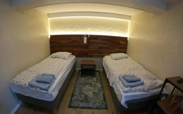 Mono House