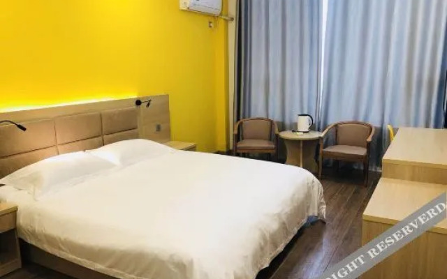 Pudding Hotel (Suzhou Zhangjiagang Free Trade Zone Logistics Yuan Dejizhen Branch)