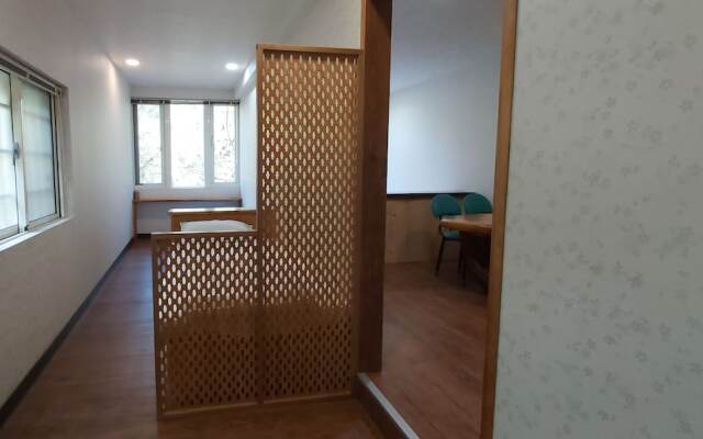 Sanhua B & B