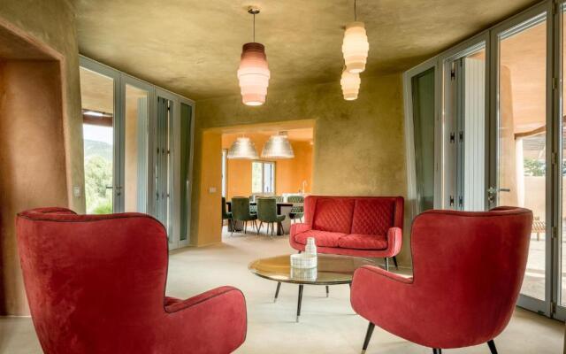 Is Molas Villas