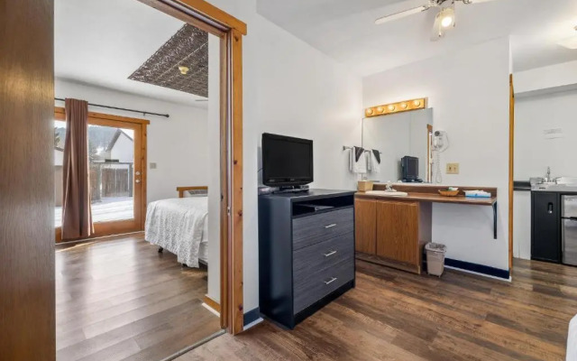 Knights Inn & Suites Sturgis