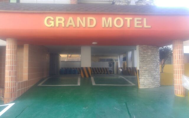 Samcheonpo Grand Motel