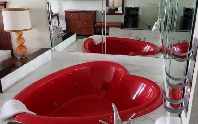 Budgetel Inn Suites Pine Mountain