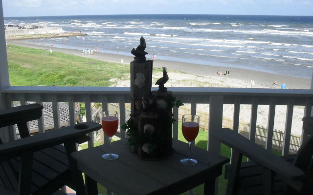 Seascape Deluxe Beach Condos by A B Sea Rentals