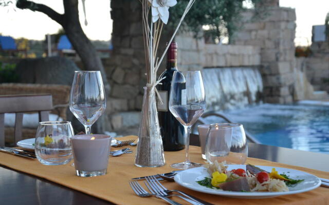 Galanias Hotel & Retreat