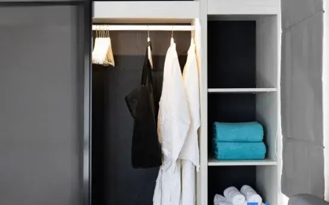 Spacious 1-Bedroom Apartment