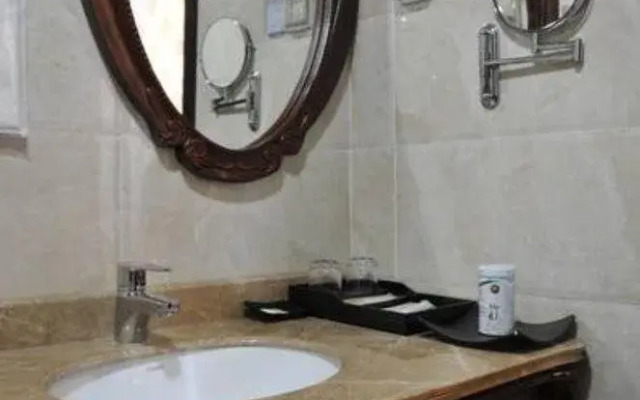 Panda Cub Hotel China West Normal University Branch