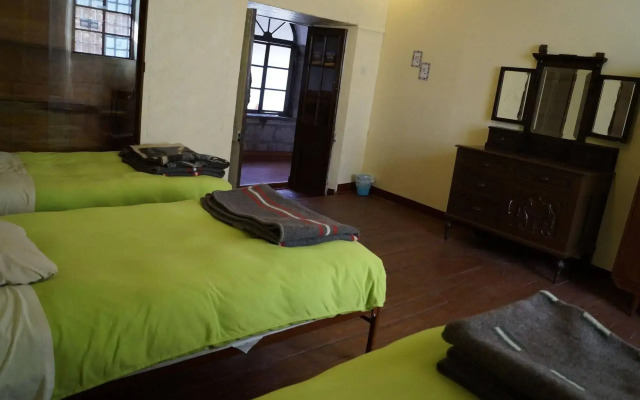 Pirwa Colonial Hostel