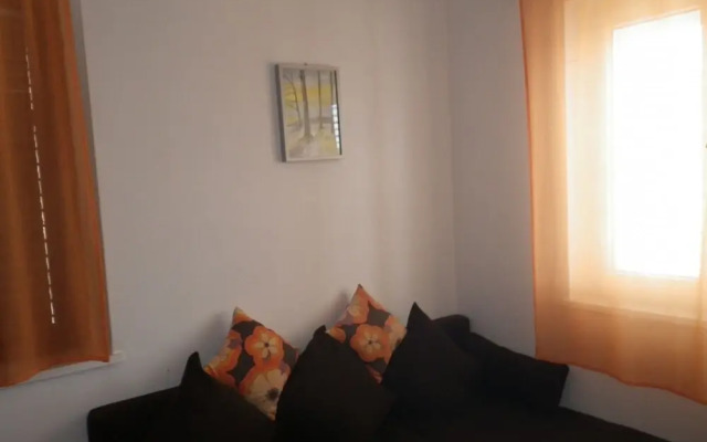 Mir - Perfect Location & Cosy - A2