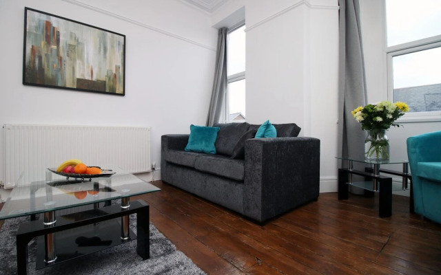 Rare Central  House Private Parking