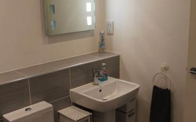 Zone 1 Hoxton 2 Bedroom Flat