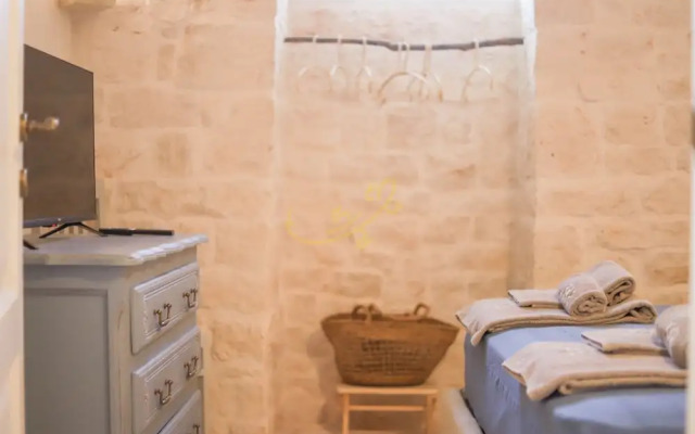 TD Trulli Perla Bianca Trulli With Pool Vineyards