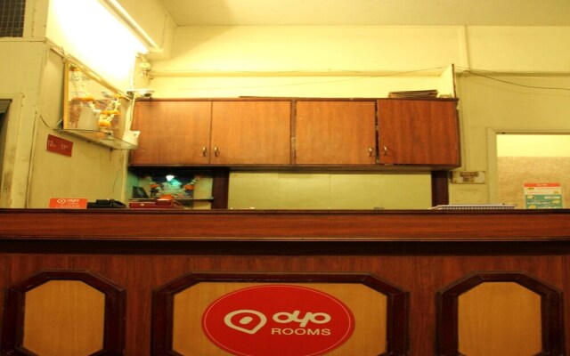 OYO 1065 Hotel HMR Royal Inn