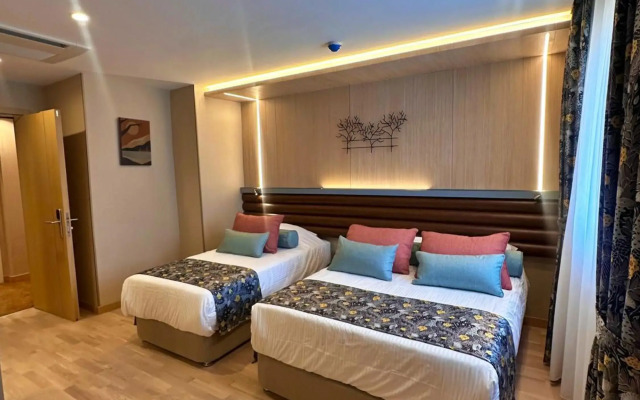 Hotel Sapphire