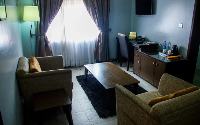 Manyxville Hotel & Suites