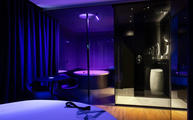 Suite Sistina For Brave Lovers