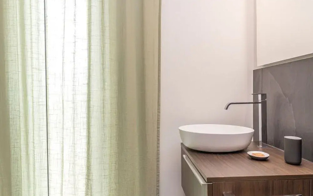 Icon H 305 Suite Micro-living