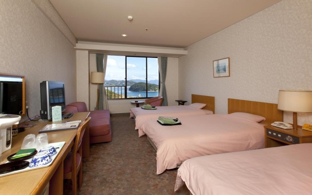 Greenpia Setouchi – Guest Rooms – Kure