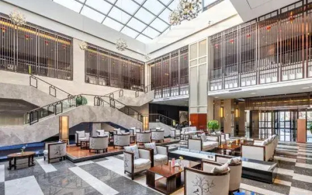 Taibai Mountain Alan Hot Spring International Hotel